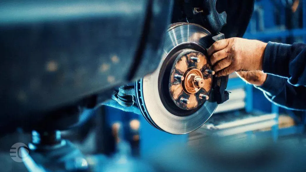 علت بوی سوختگی لنت ترمز ماشین در اصفهان